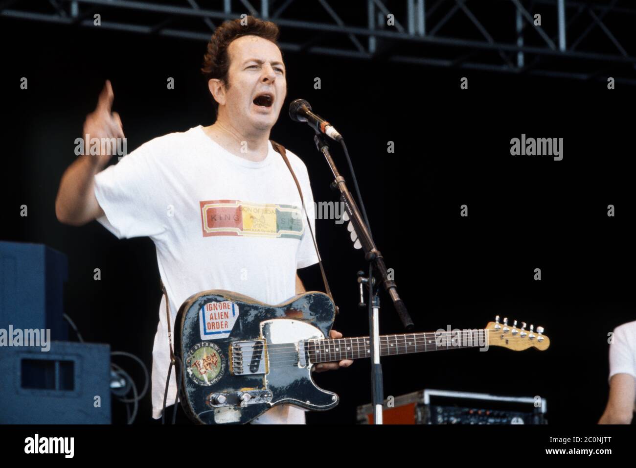 Joe Strummer und die Mescaleros, Glastonbury Festival1999, Somerset, England, Vereinigtes Königreich. Stockfoto