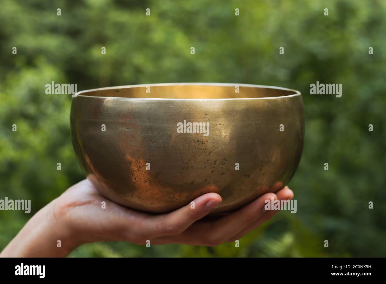 Tibetische Klangschale aus sieben Metallen Stockfoto