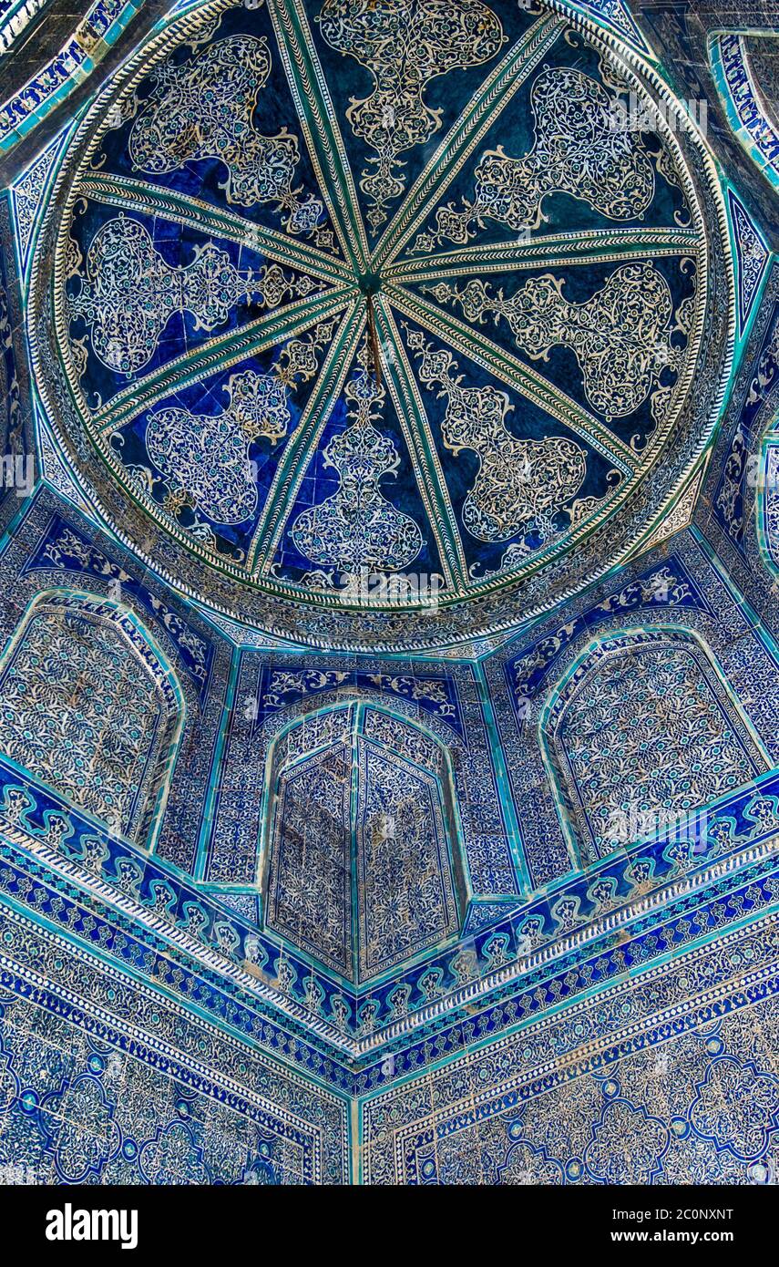 Kuppel der Moschee, orientalische Ornamente aus Buchara, Usbekistan Stockfoto