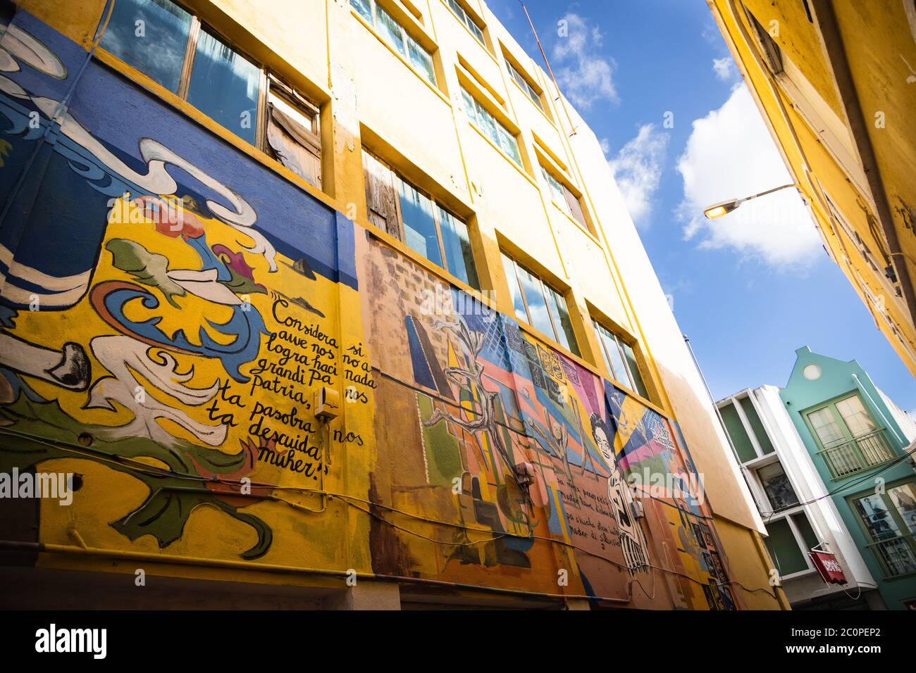 Street Art und Graffiti auf Gebäuden in Willemstad, Curacao Stockfoto