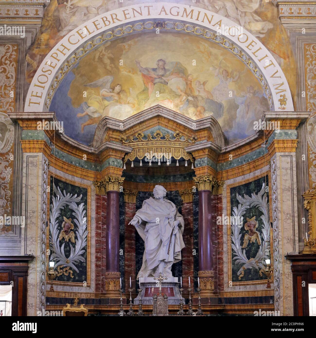 URBINO, ITALIEN - 3. JANUAR 2019: Altarbild im Oratorium Santo Giuseppe oder Oratorium des Hl. Josef Stockfoto