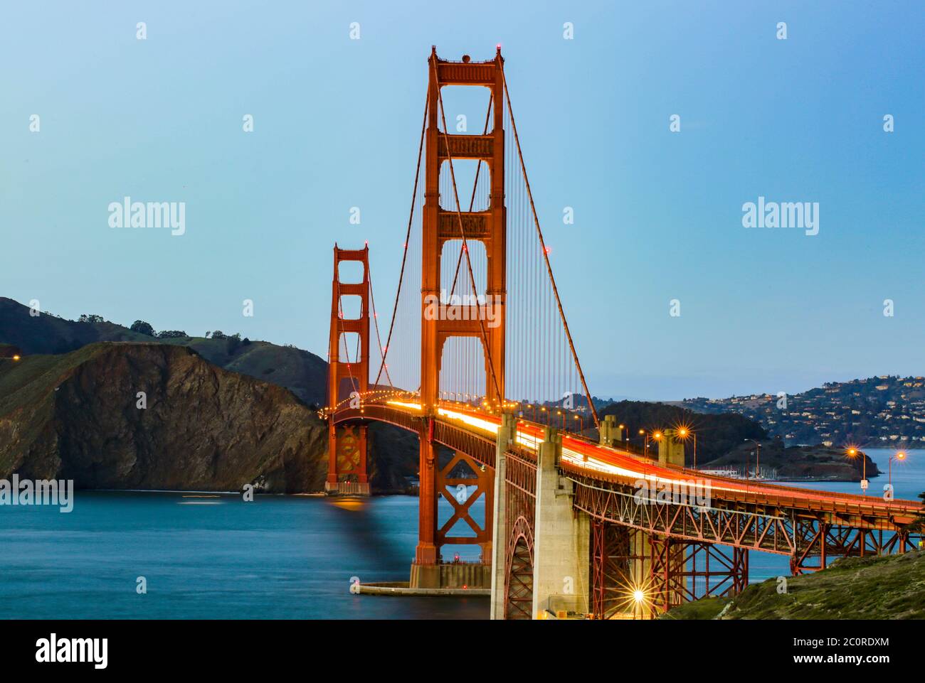 Golden Gate Bridge, San Francisco bei Nacht Stockfoto