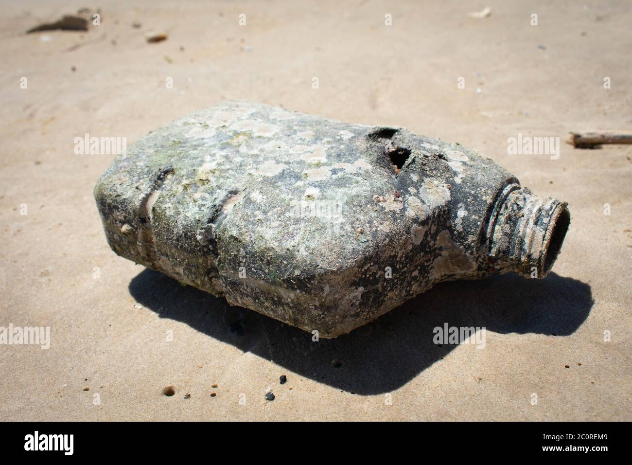 Alter Kunststoffbehälter Stockfoto