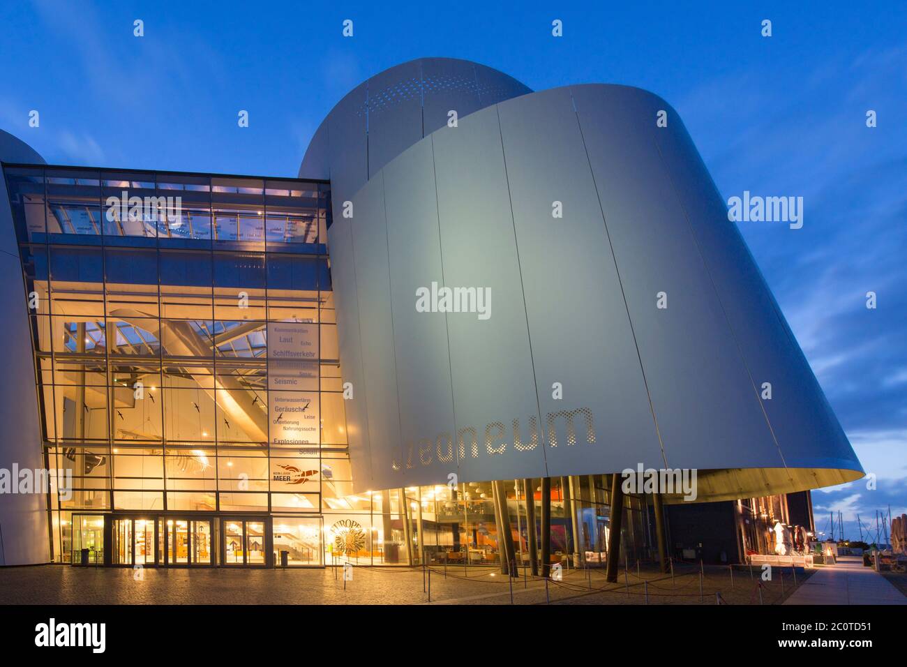 Ozeaneum, öffentliches Aquarium in der Stadt Stralsund, Mecklenburg-Vorpommern, Deutschland Stockfoto