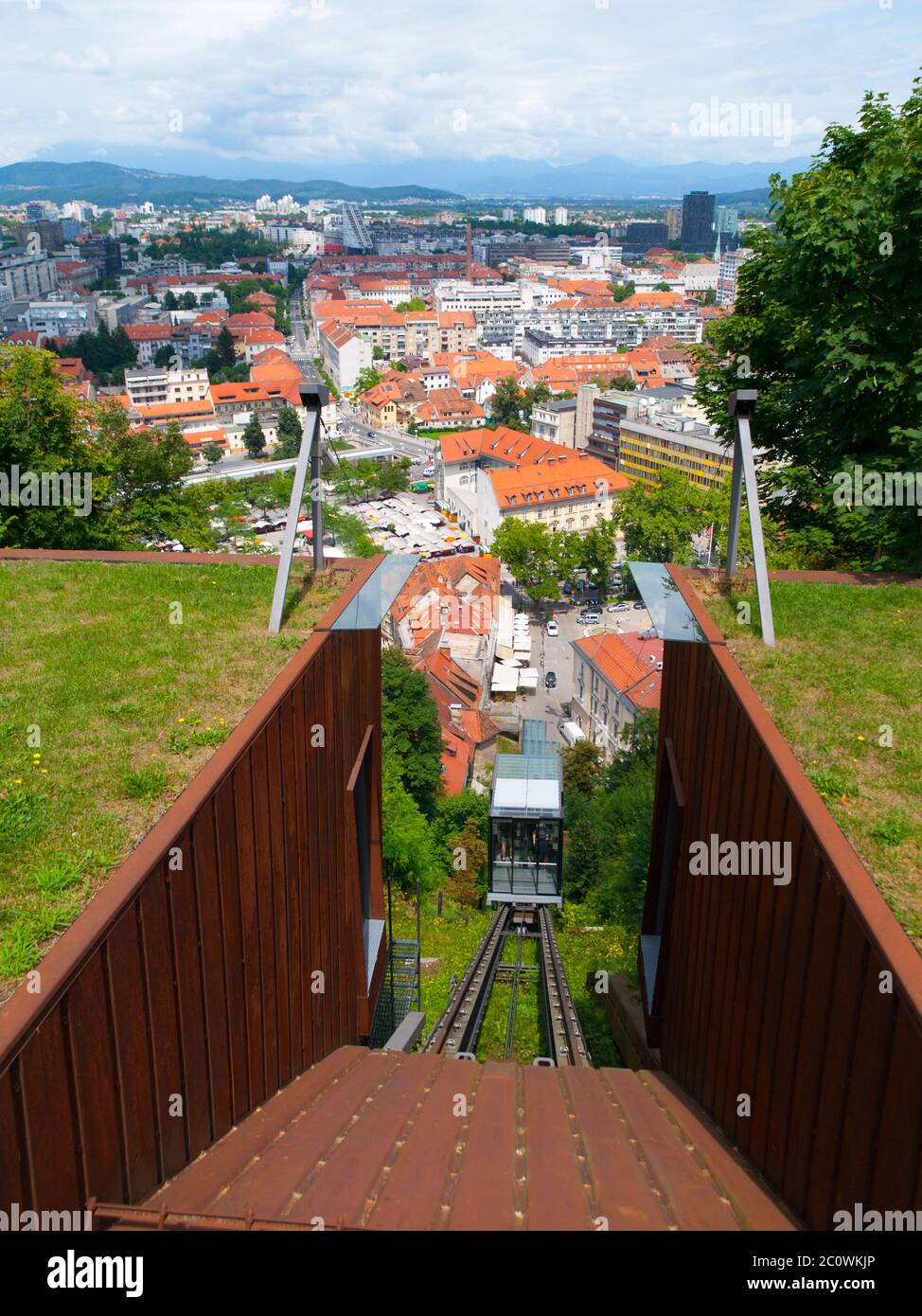 Seilbahn auf den Hügel, wo ist Ljubljana Castle, Slowenien Stockfoto
