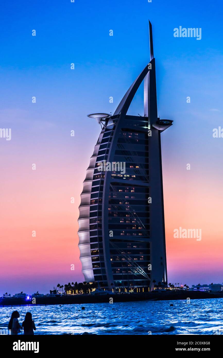 Das Burj Al Arab ist ein 5-Sterne-Luxushotel Stockfoto