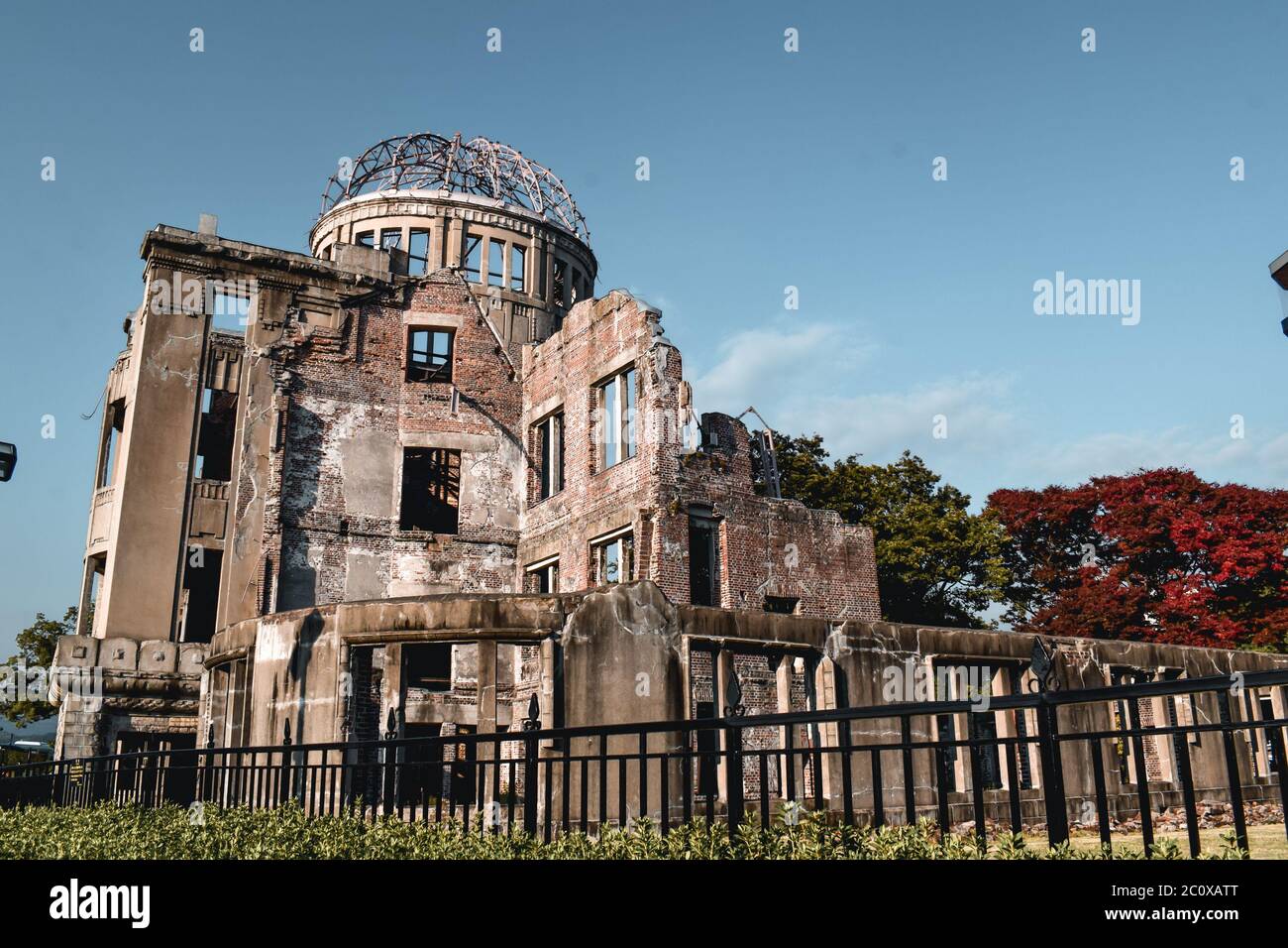 Atomic Dome das einzige Gebäude, das den Atombombenabwurf in Hiroshima Japan überlebt hat Stockfoto