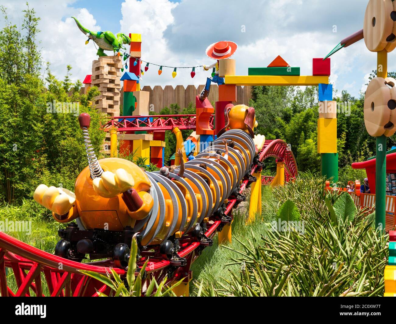 ORLANDO, FLORIDA – 1. Juli 2018 – Slinky Dog Dash in Toy Story Land in Hollywood Studios, Walt Disney World, Eröffnung am 30. Juni 2018. Stockfoto