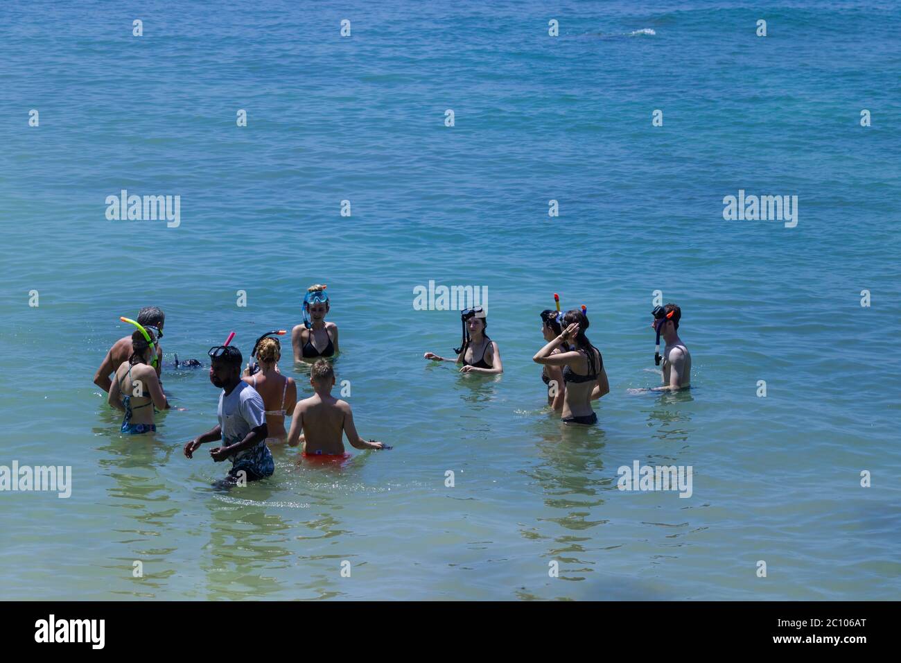 Schnorcheltraining im Meer für Touristen Stockfoto