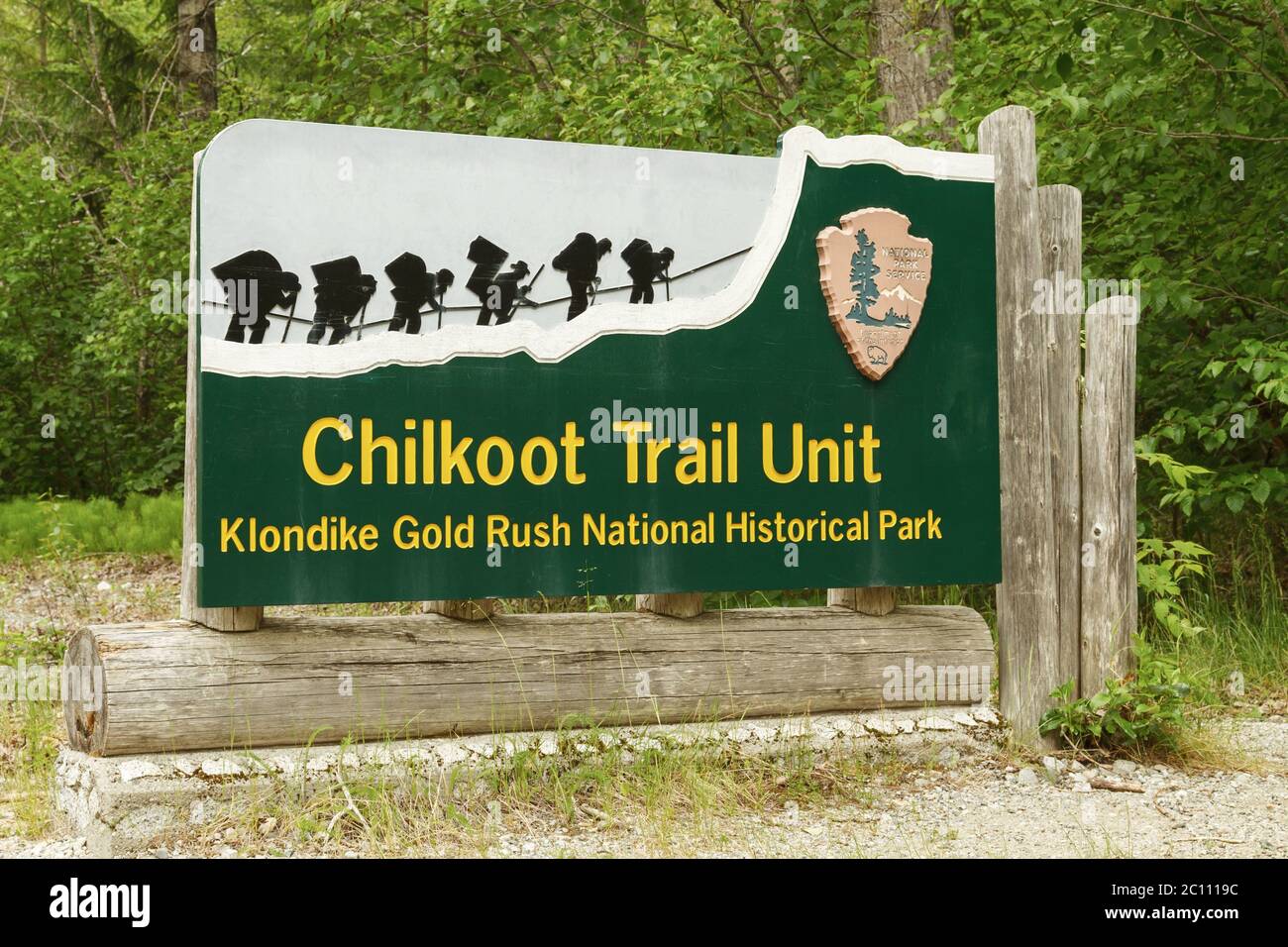 Begrüßungsschild am Eingang zum Chilkoot Trail in Skagway Alaska Stockfoto