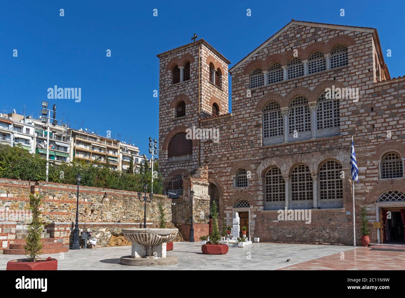 THESSALONIKI, GRIECHENLAND - 22. SEPTEMBER 2019: Byzantinische Kirche des Heiligen Demetrios in Thessaloniki, Zentralmakedonien, Griechenland Stockfoto