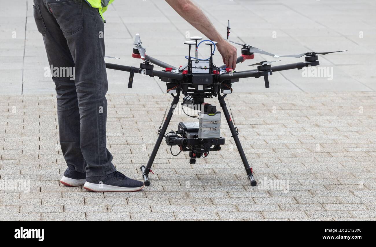 DJI Profi-Drohne mit GPS-Antennen. Stockfoto