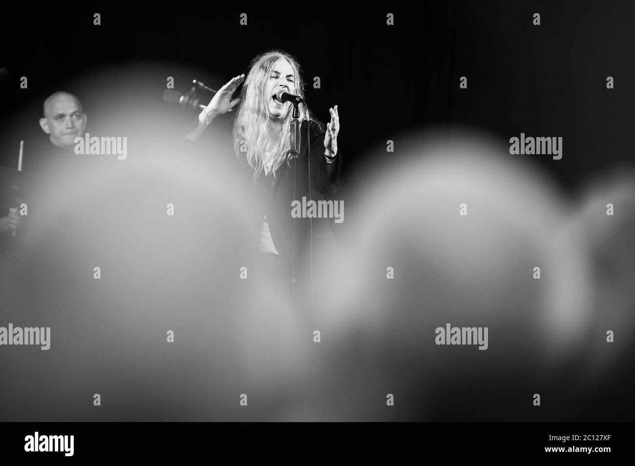 Aarhus, Dänemark. Juni 2019. Der amerikanische Sänger, Songwriter und Dichter Patti Smith spielt ein Live-Konzert im Musikhuset in Aarhus. (Foto: Gonzales Photo - Morten Kjaear). Stockfoto