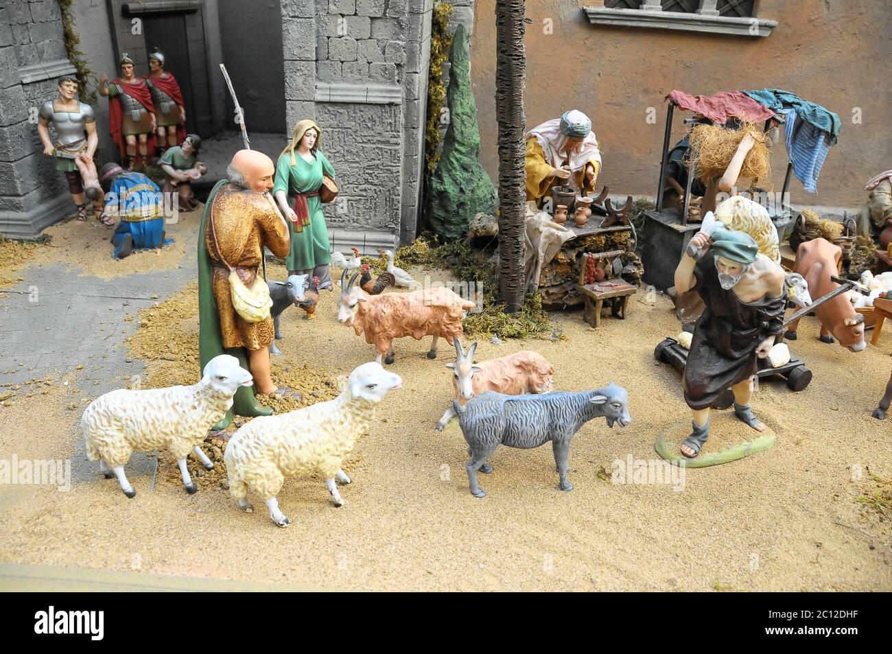 Weihnachtskrippe scherenschnitt -Fotos und -Bildmaterial in hoher 