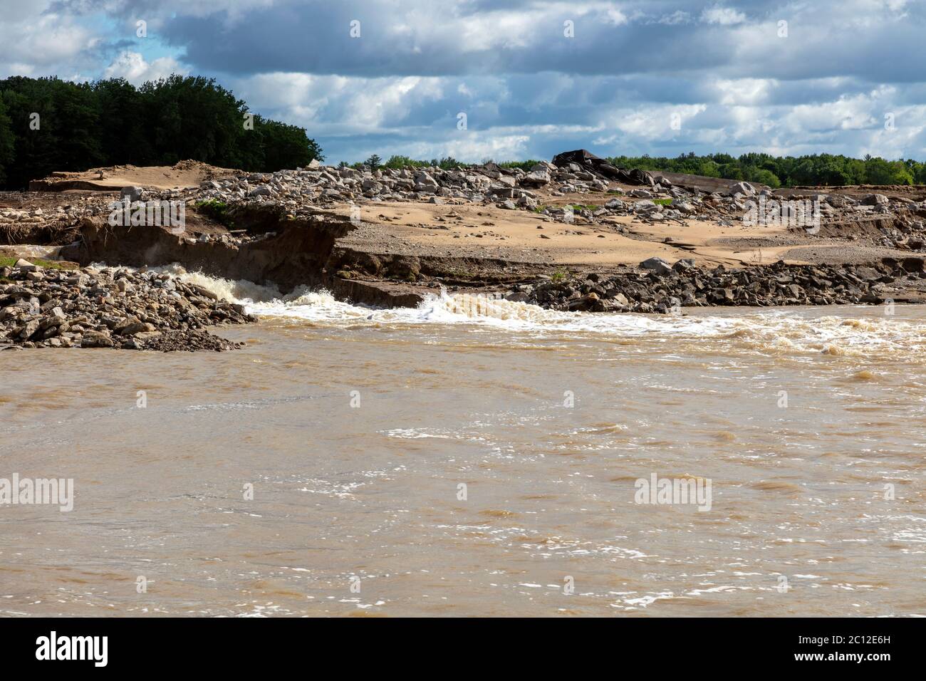 Hochwasserschaden, Sanford, Michigan, USA. 11. Juni 2020, Staudamm brach und Überschwemmungen aufgetreten 20. Mai 2020, von James D. Coppinger/Dembinsky Photo Assoc Stockfoto