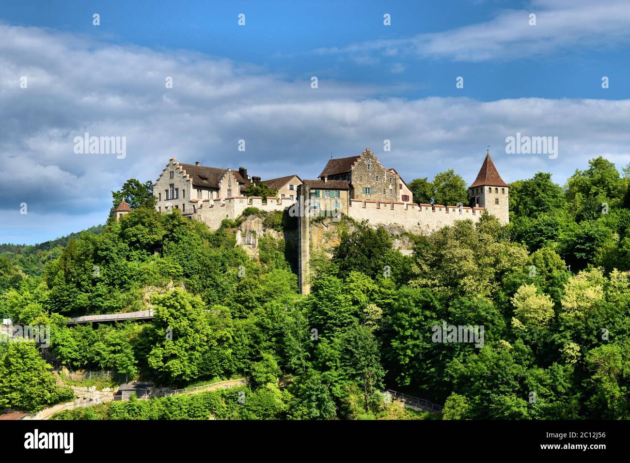 Schloss Laufen-Uhwiesen am rheinfall in Schaffhausen Schweiz 20.5.2020 Stockfoto