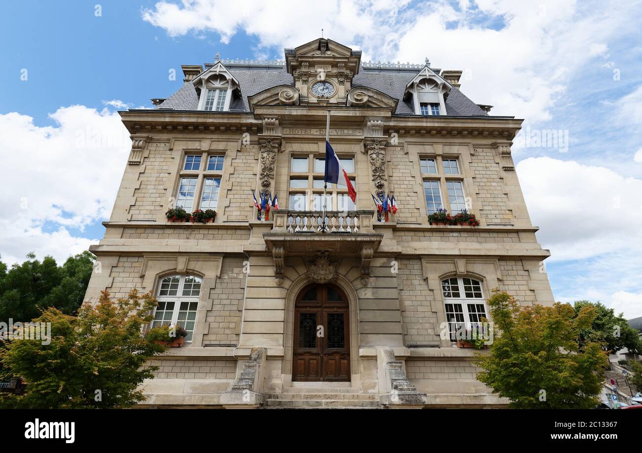 Das Rathaus Conflans-Sainte-Honorine in der Nähe von Paris. Stockfoto