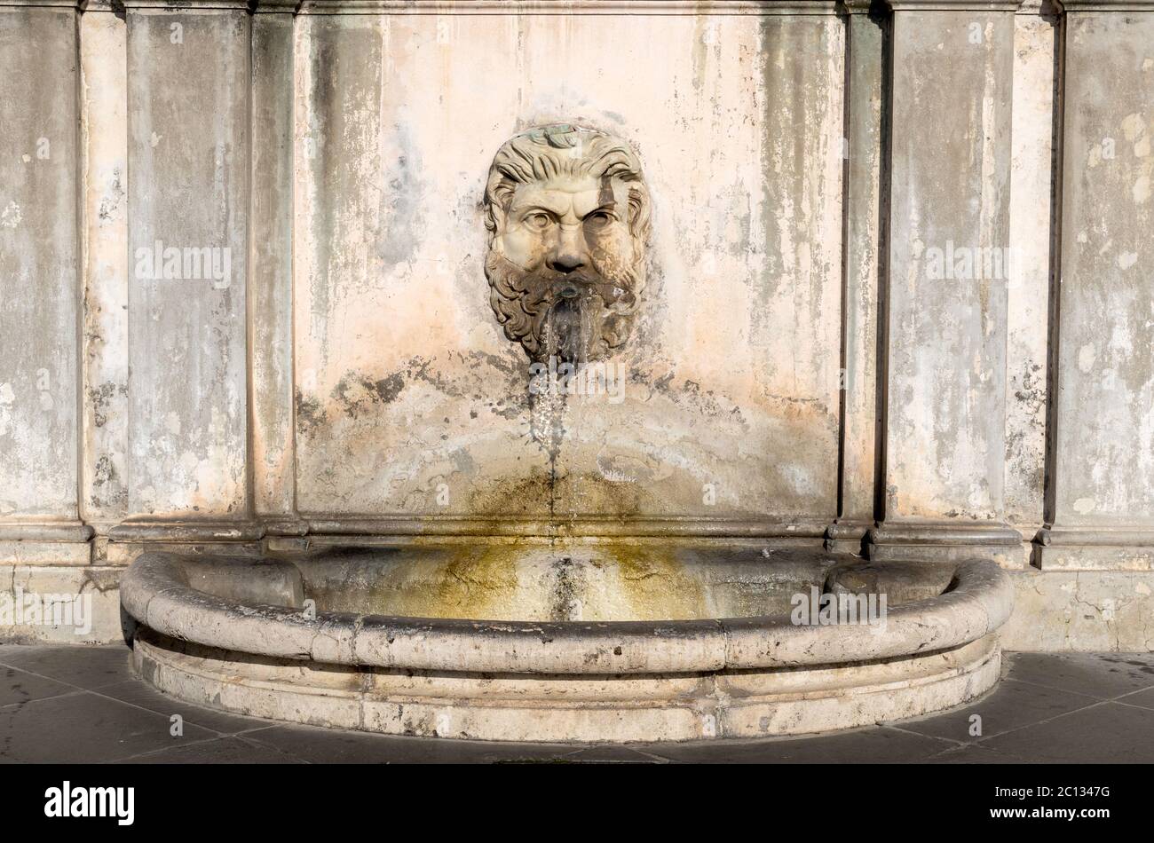 Brunnen Im Hof Der Vatikanischen Museen, Rom, Italien Stockfoto