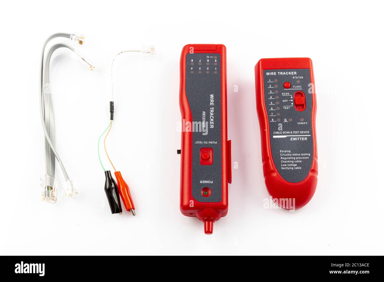 Wire Tracker, Line Finder Kabeltester für Netzwerk LAN Ethernet Kabelkolleierung isoliert auf weißem Hintergrund. Kabelführung Für Tragbares Tragbares Telefon Stockfoto