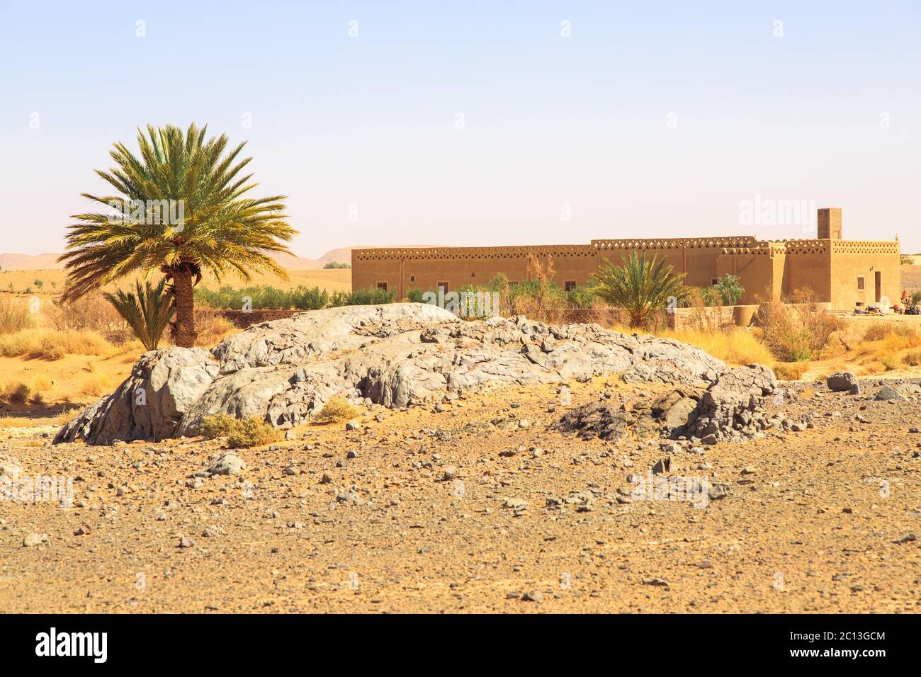 Schönen marokkanischen Berglandschaft in der Wüste mit Oasis Stockfoto