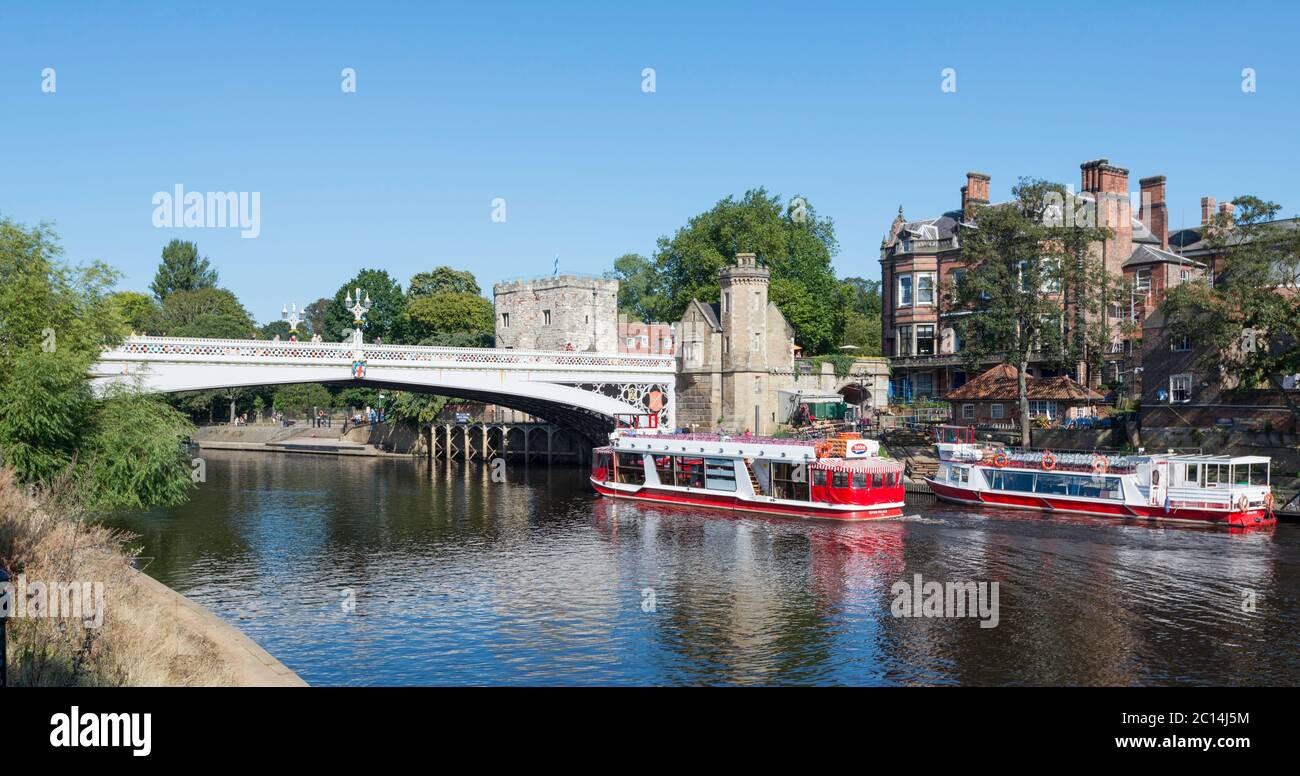 Der Fluss Ouse und Lendal Bridge in der Stadt York, North Yorkshire Stockfoto