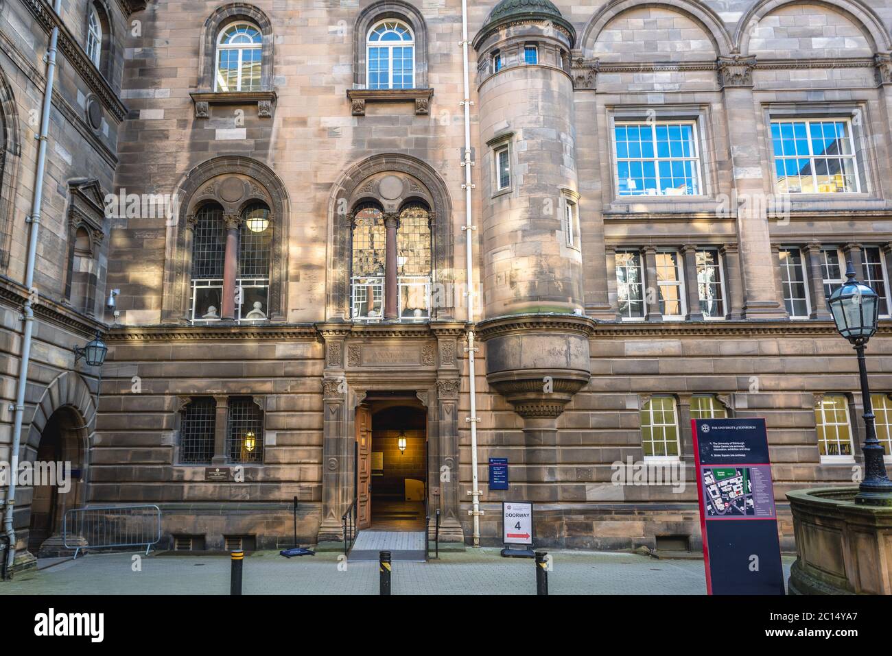 Alte medizinische Fakultät der Universität Edinburgh in Edinburgh, der Hauptstadt von Schottland, Teil von Großbritannien Stockfoto