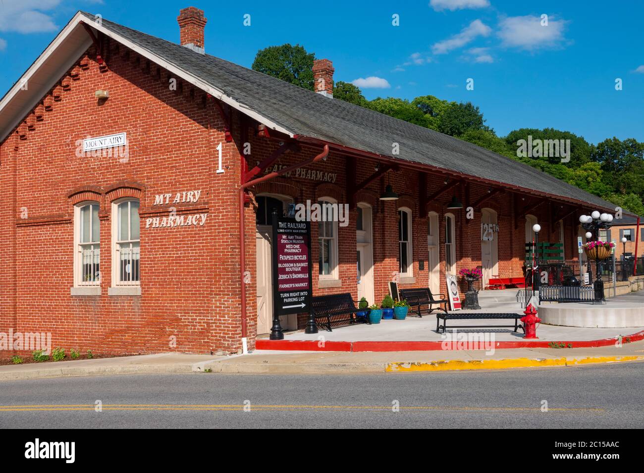 USA Mount Airy Maryland MD der alte Bahnhof ist jetzt Geschäfte und Museum in dieser kleinen Stadt Stockfoto