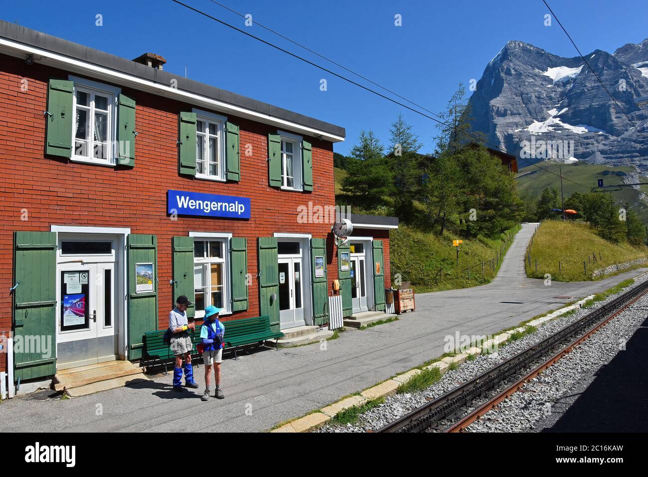 Bahnhof in Wengernalp, Teil des Berner Oberlandes Eisenbahn nach Grindelwald, Jungfrau Region, Berner Oberland, Schweiz. Stockfoto