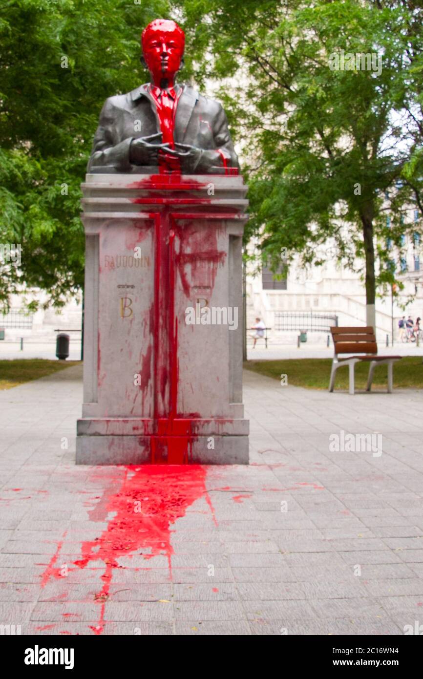 Black Lives Matter, Statue von König Baudouin, in Belgien von Aktivisten (Black Lives Matter), die die koloniale Vergangenheit anprangern, zerstört. Stockfoto