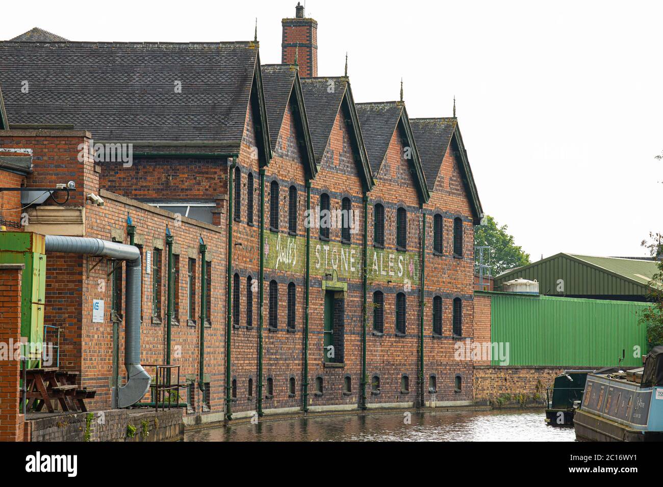 Die Joule's Stone Ales Brewery und Trent und Mersey Canal in Stone, Staffordshire und Standort der Crown Wharf Development Stockfoto