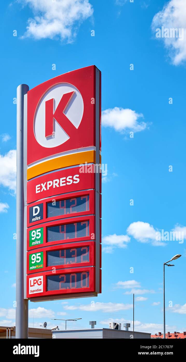Kreis k logo Fotos und Bildmaterial in hoher Auflösung Alamy