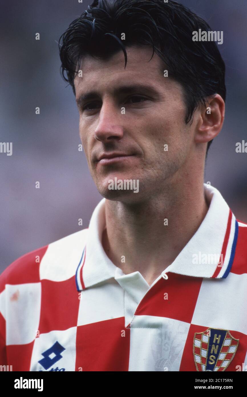 Fußball, firo: Fußball-Europameisterschaft 23.06.1996 Euro-Europameisterschaft 1996 Viertelfinale, K.O.-Phase, Archivfoto, Archivbilder Deutschland - Kroatien 2:1 davor Suker, Halbfigur, Porträt - weltweite Verwendung Stockfoto