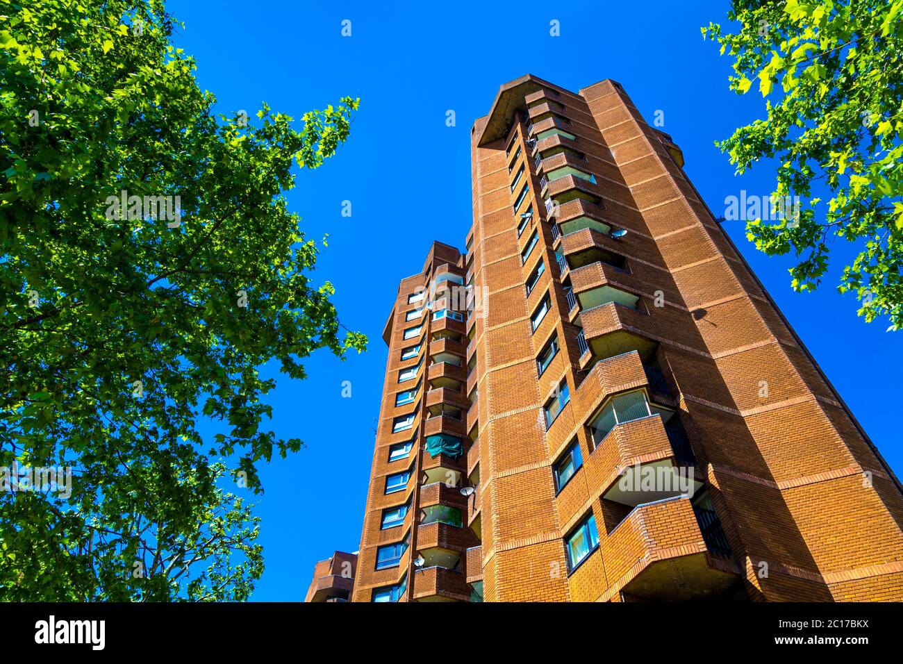 Brutalist Towers of the World's End Estate in Kensington und Chelsea, London, Großbritannien Stockfoto