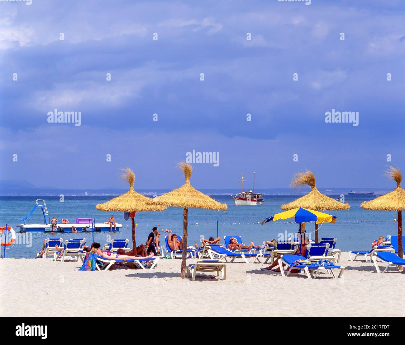 Beachscene, Palmanova, Gemeinde Calvia, Mallorca, Balearen, Spanien Stockfoto