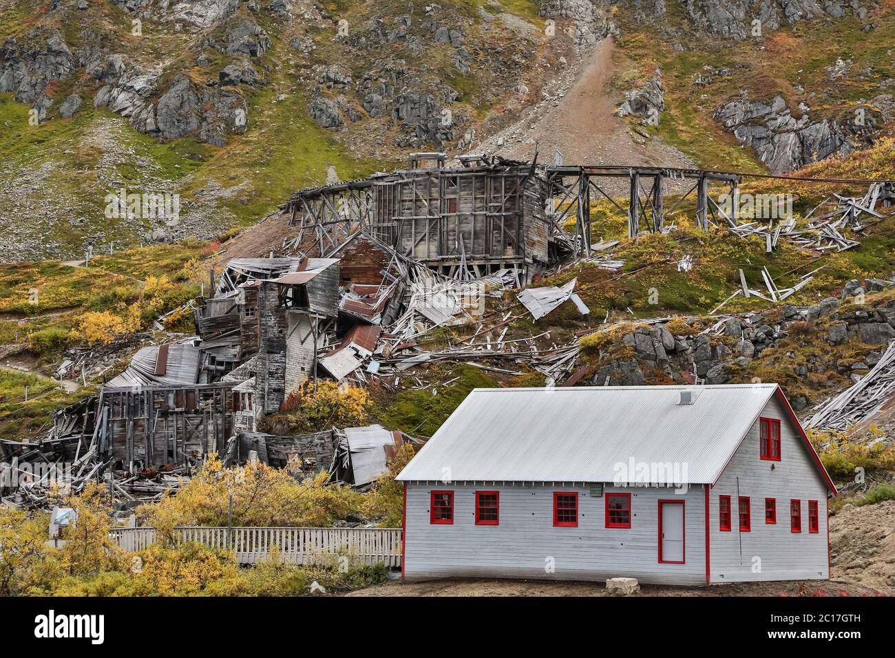 Blick auf Mühle komplexe, historische Unabhängigkeit Mine, Hatcher Pass, Alaska Stockfoto