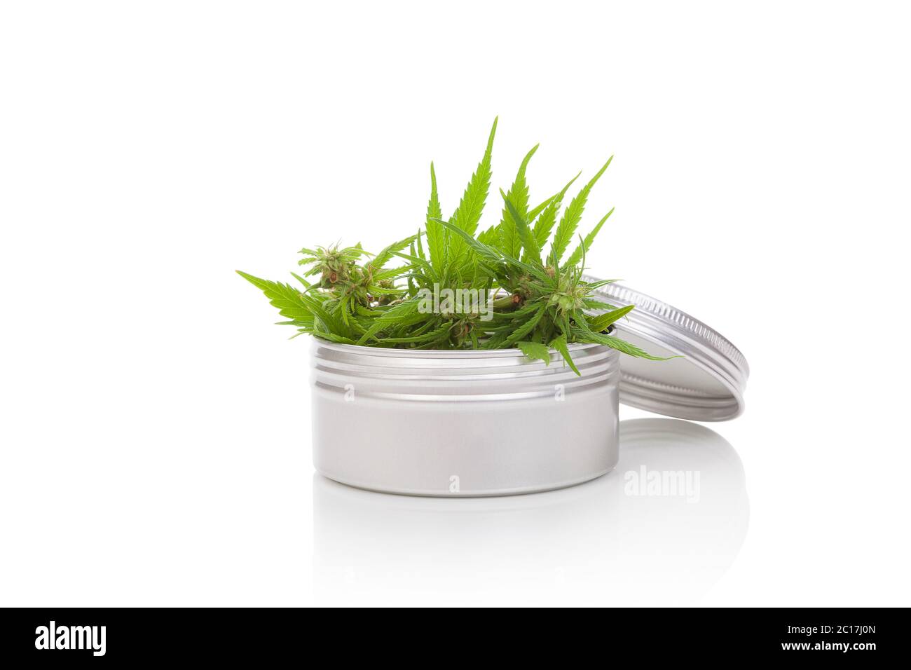 Cannabis bud in Dosis isoliert. Stockfoto