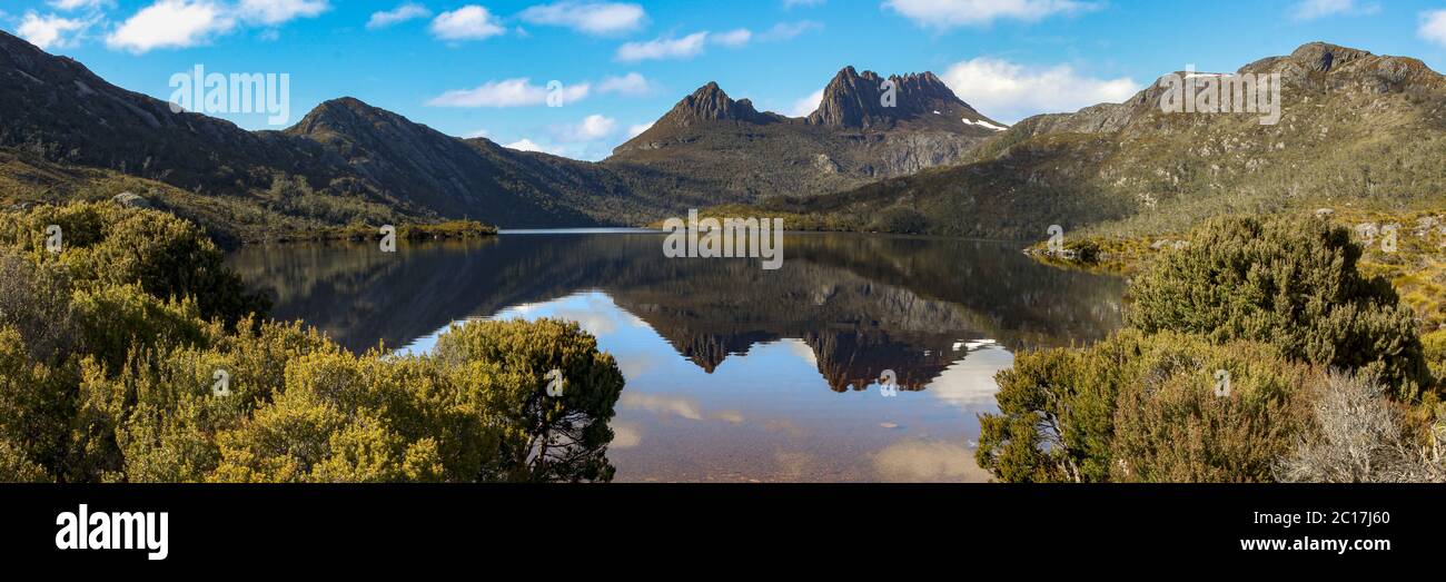 Panorama der schönen Berglandschaft, Dove Lake, Cradle Mountain NP, Tasmanien Stockfoto