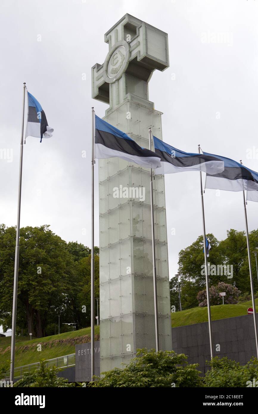 TALLINN, ESTLAND - JUNI 17: «Freiheitsdenkmal» auf dem Platz der Freiheit, ist dem emanzipierenden Krieg von 1 gewidmet Stockfoto