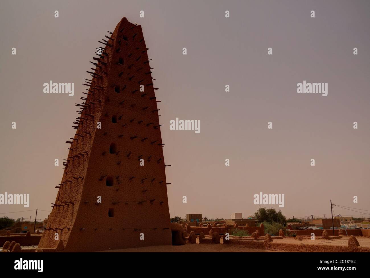 Außenansicht der Großen Moschee von Agadez, Niger Stockfoto