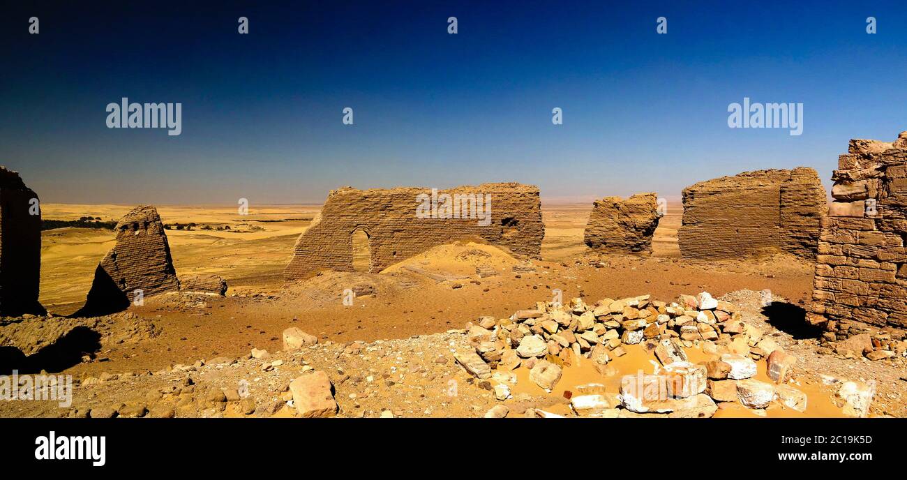 Ruinen von Deir Al Kashef koptischen Kloster und Tempel, Kharga Oase, Ägypten Stockfoto