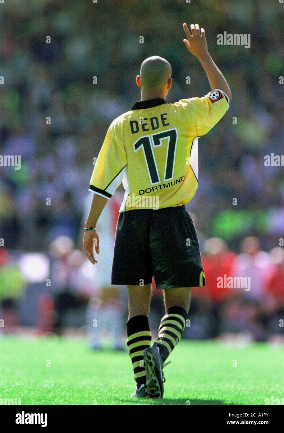 Dortmund Deutschland 8.8.1998, Fußball: Freundschaftsspiel Borussia Dortmund (BVB) gegen Ajax Amsterdam (Ajax) – Dede (BVB) Stockfoto