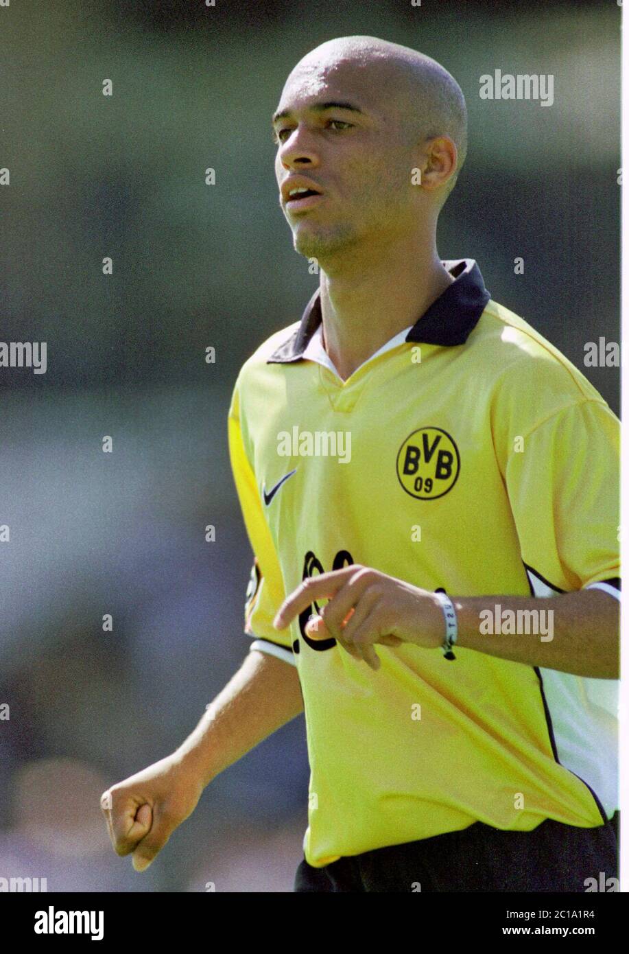 Dortmund Deutschland 8.8.1998, Fußball: Freundschaftsspiel Borussia Dortmund (BVB) gegen Ajax Amsterdam (Ajax) – Dede (BVB) Stockfoto