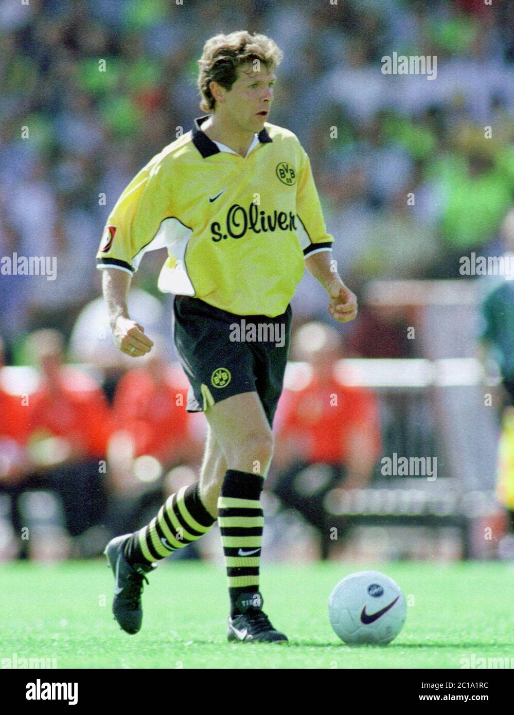 Dortmund Deutschland 8.8.1998, Fußball: Freundschaftsspiel Borussia Dortmund (BVB) gegen Ajax Amsterdam (Ajax) – Andreas MOELLER (BVB) Stockfoto