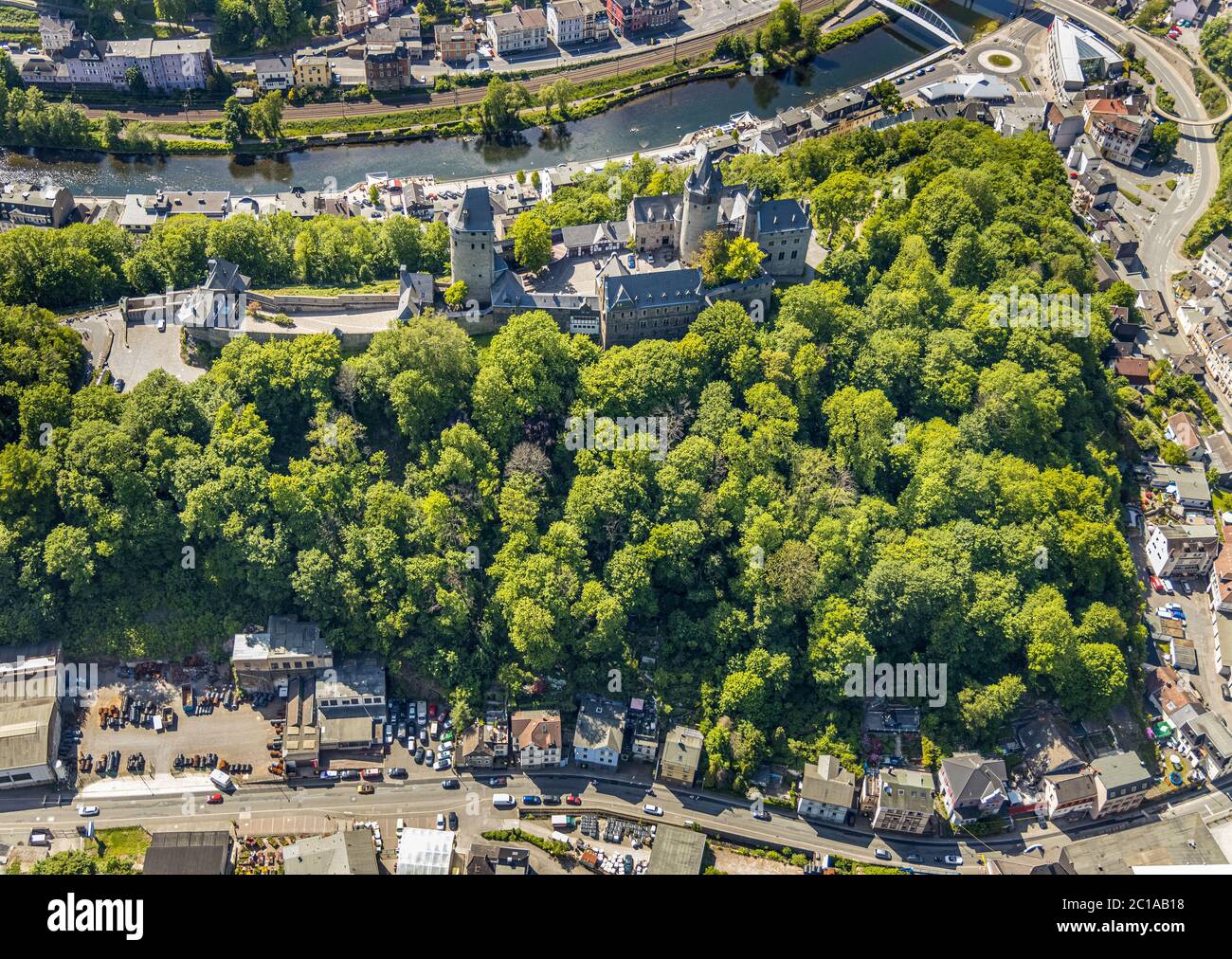 Luftaufnahme, Schloss Altena, Fritz-Thomee-Straße, Lenne, Altena, Sauerland, Märkischer Kreis, Nordrhein-Westfalen, Deutschland, Architektur Stockfoto