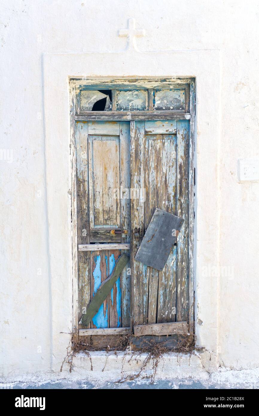 Genagelte Tür Stockfoto