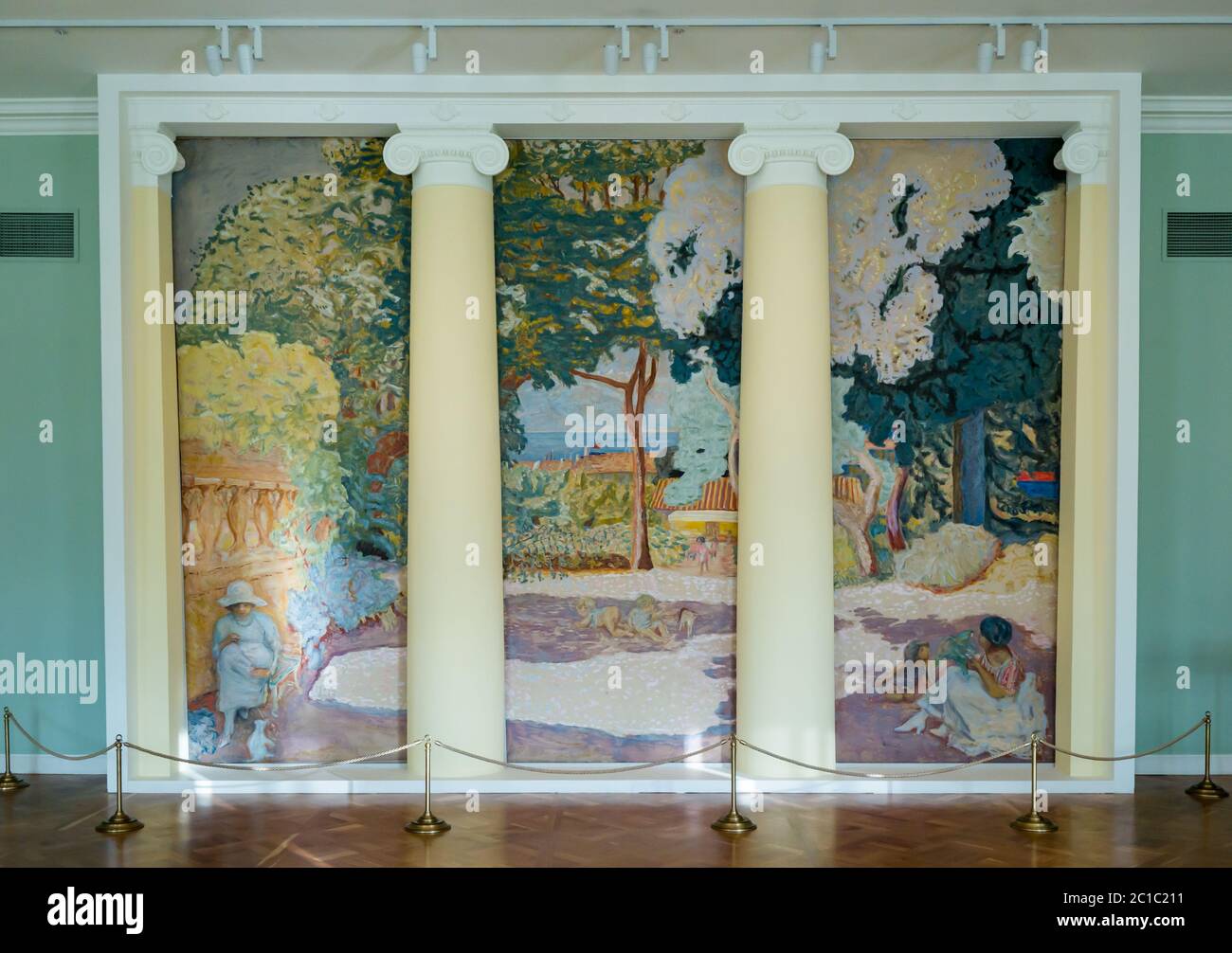 Pierre Bonnard Triptychon Wandgemälde das Mittelmeer in der Kunstgalerie, Hermitage Museum, General Staff Building, St. Petersburg, Russland Stockfoto