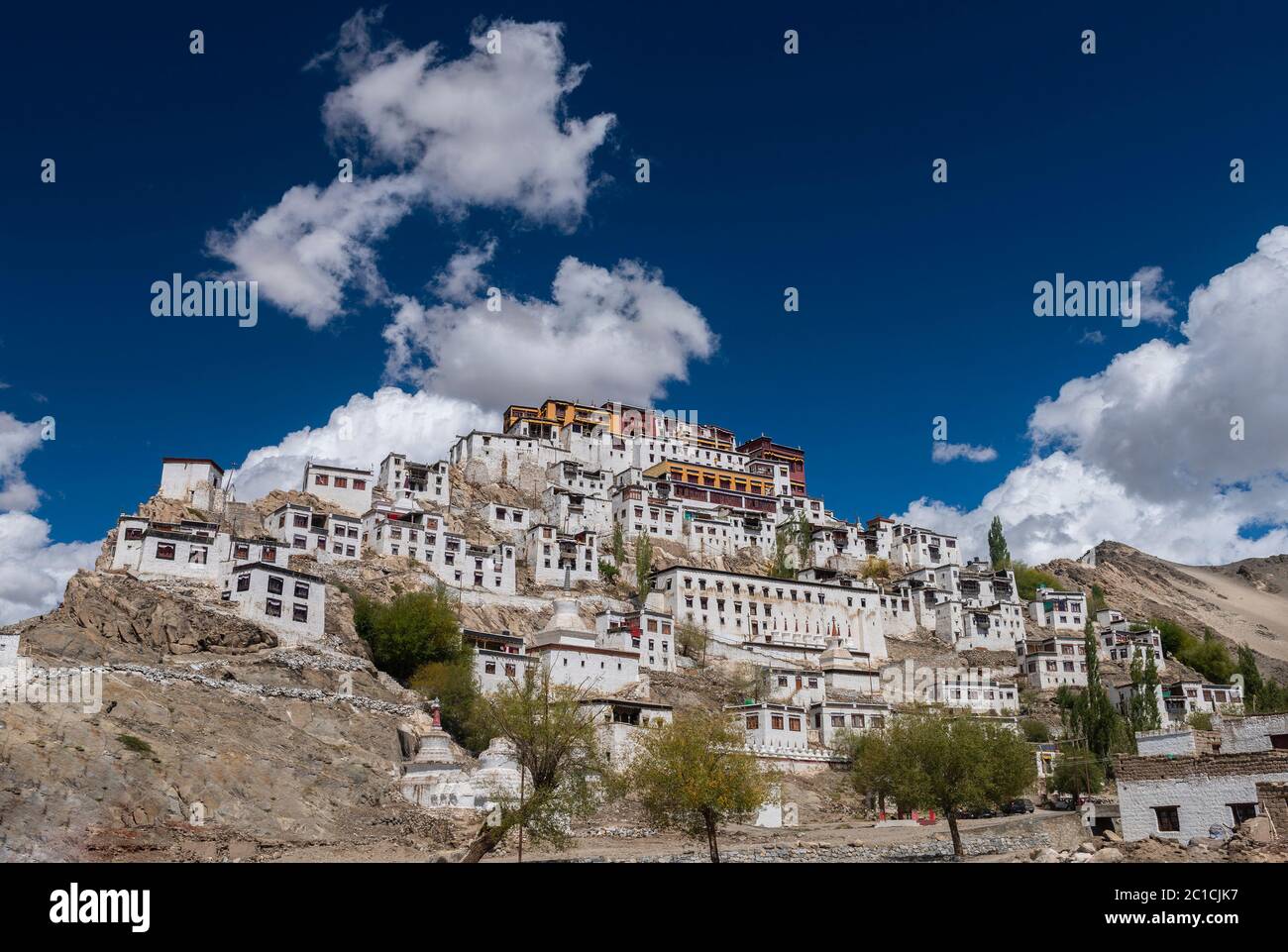 Thiksey Kloster Aganist blauer Himmel in Leh, Ladakh, Indien Stockfoto