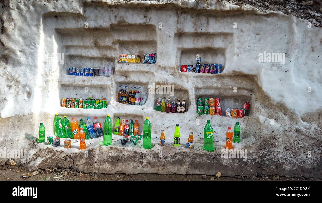 Getränkehaus, Mit Glacier, Um Die Getränke Kalt Zu Halten, In Naran Valley, Kaghan, Kpk, Pakistan 20/08/2019 Stockfoto