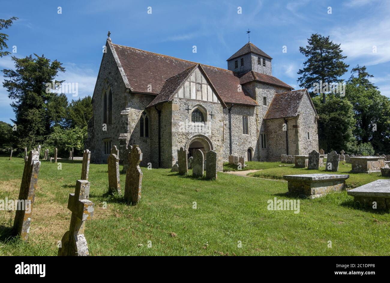 St Mary's Kirche im schönen Dorf Breamore, Hampshire, England, Großbritannien Stockfoto
