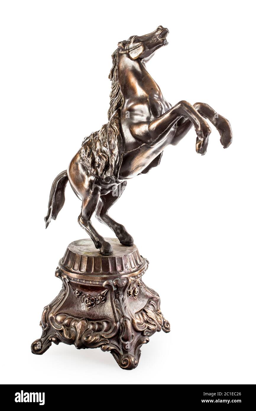 Studiofoto der Bronzestatuette des Pferdes. Pferd bleibt auf den Hinterbeinen. Westeuropa. Ende des 19. Jahrhunderts. Stockfoto